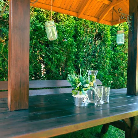 Rodzinny Dom I U Ciwersa Z Balia W Ogrodzie Homestay